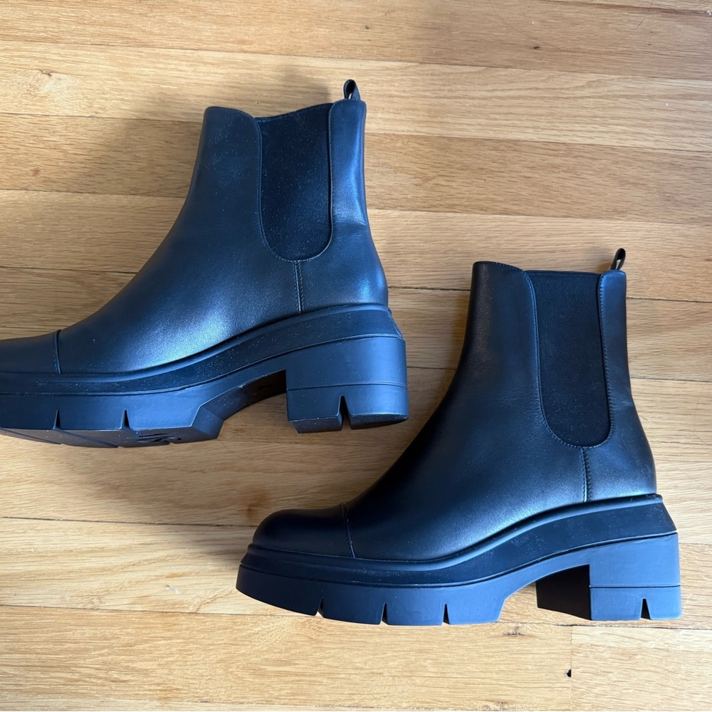 Stuart Weitzman Norah Chelsea Bootie